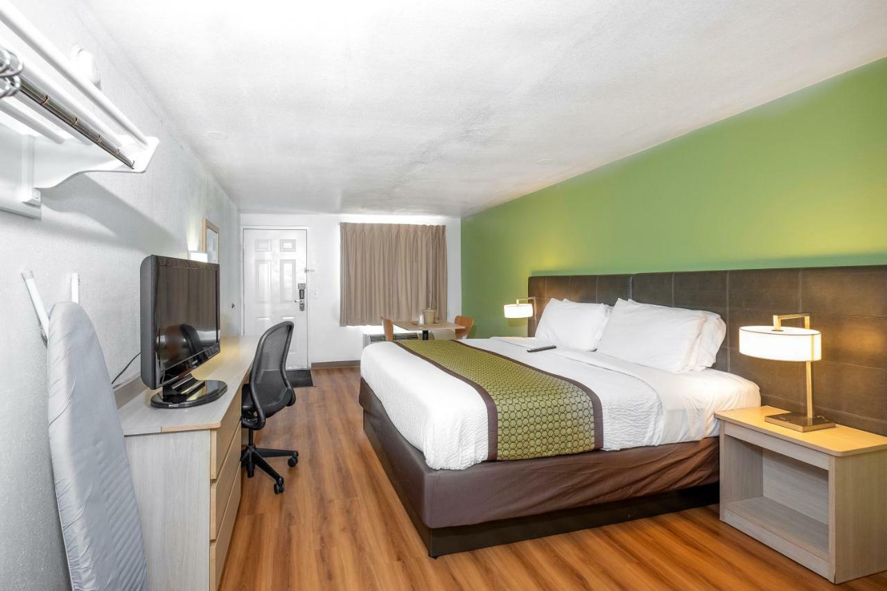 American Inn Карлайл Экстерьер фото