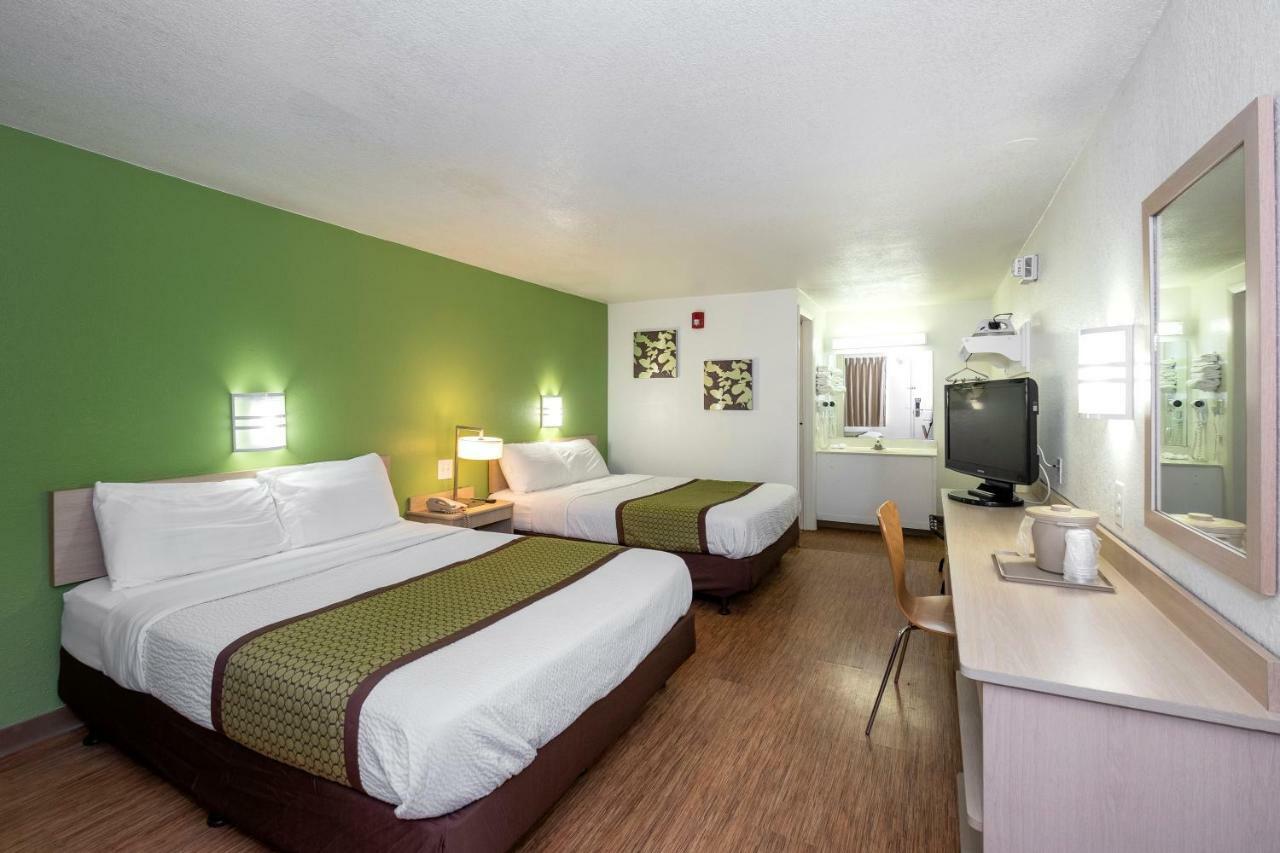 American Inn Карлайл Экстерьер фото
